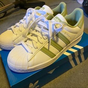 Adidas Superstar